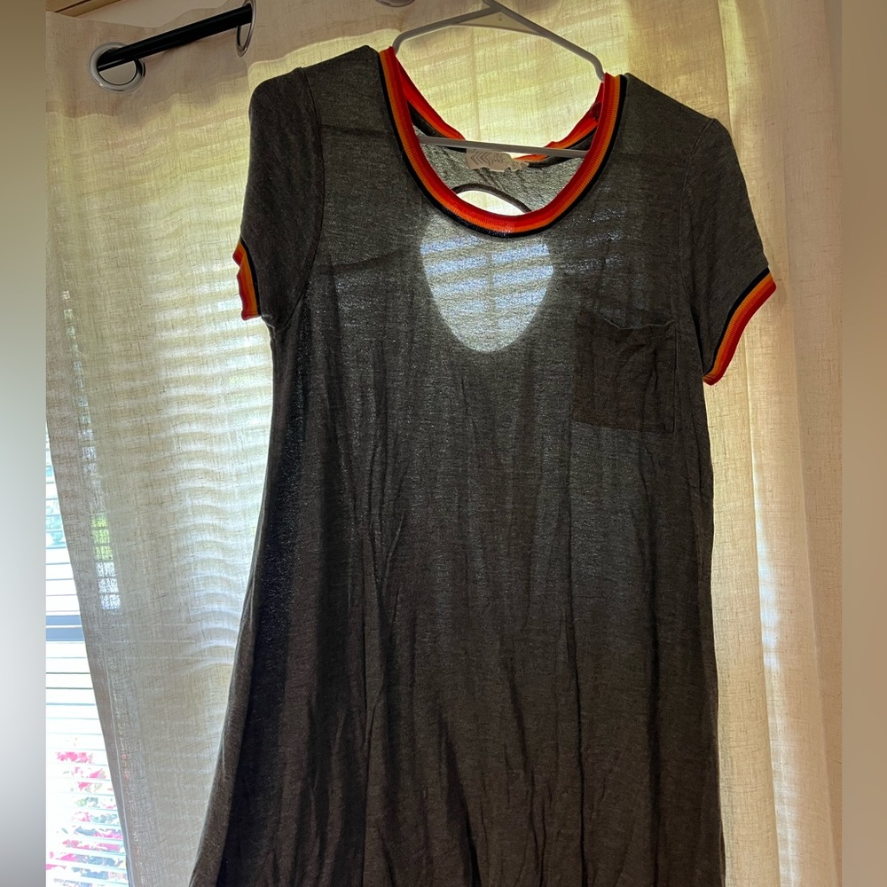 Pink rose stretchy t-shirt dress with peek-hole in the back
